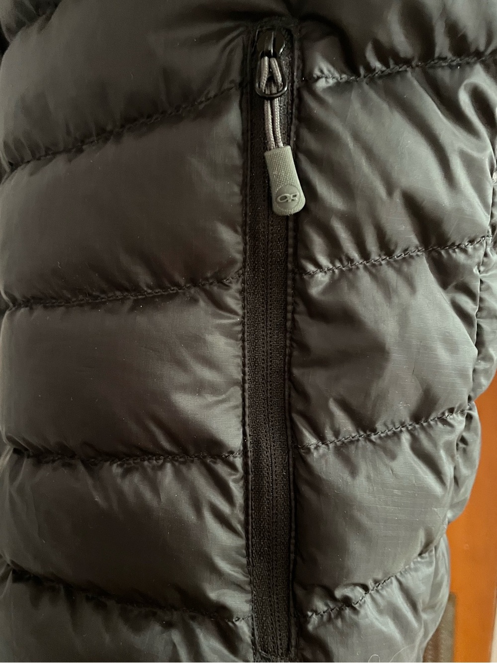 Outdoor Research OR Goose Down Vest Large Black - Picture 4 of 10